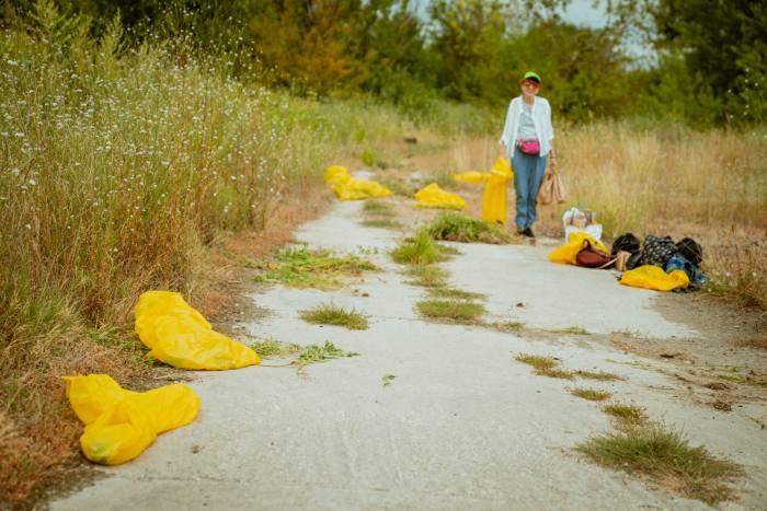 Mai puţine deşeuri în Parcul Natural Văcăreşti, după o nouă acţiune de ecologizare